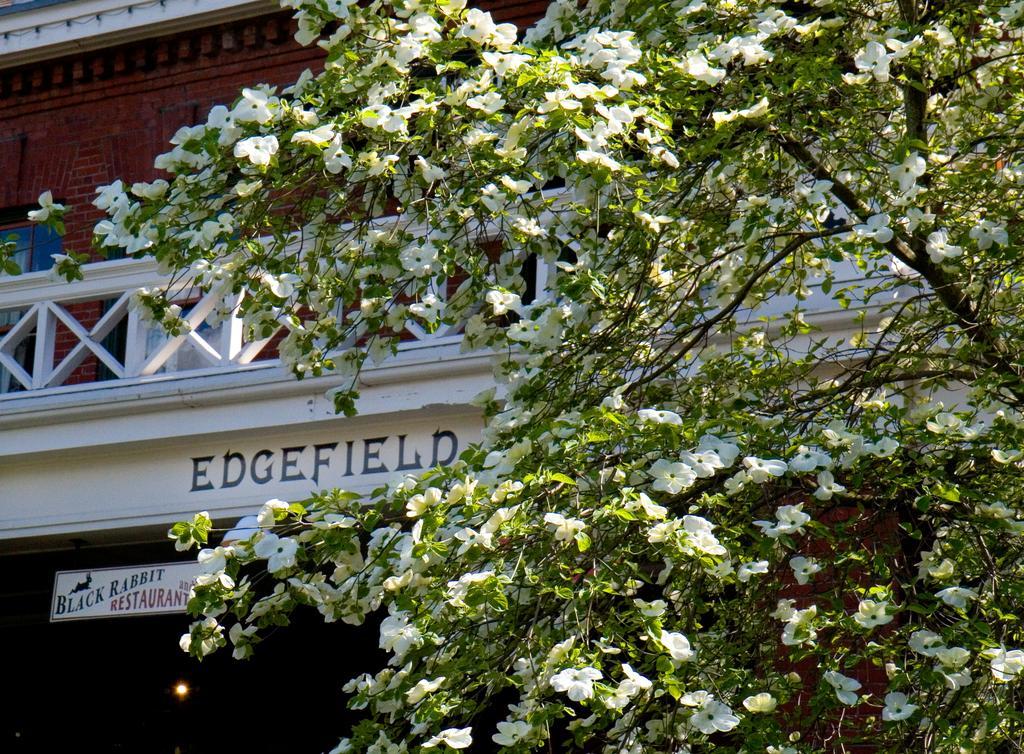 Mcmenamins Edgefield Hotel Troutdale Eksteriør billede