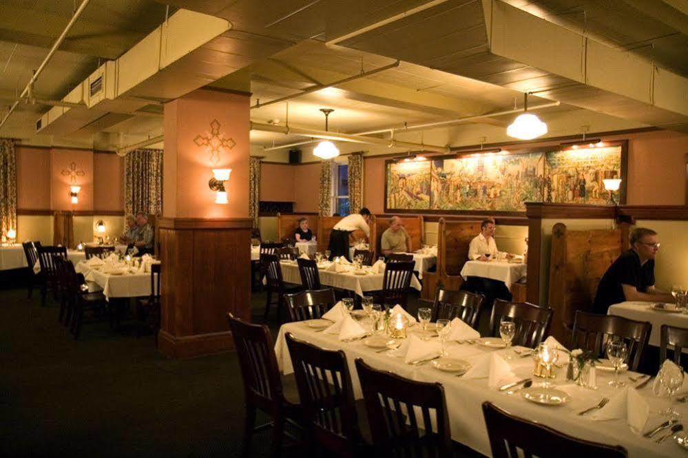 Mcmenamins Edgefield Hotel Troutdale Eksteriør billede