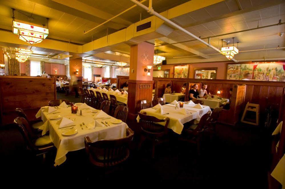 Mcmenamins Edgefield Hotel Troutdale Eksteriør billede