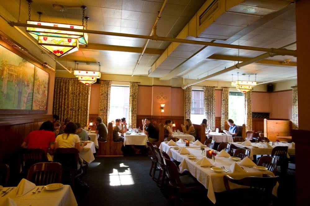 Mcmenamins Edgefield Hotel Troutdale Eksteriør billede